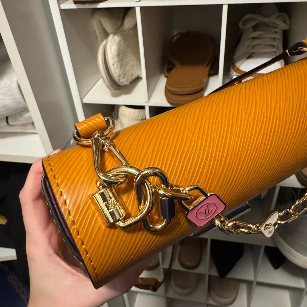 Epi twist bag - Picture 7 of 13